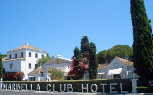 Marbella Milla de Oro, Marbella Club Hotel 1 - Zarateman, CC0, via Wikimedia Commons