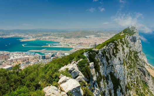 Gibraltar La Verja INVESTINSPAIN michal mrozek Fz3vBE8XoHc unsplash (1)